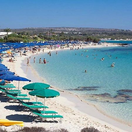 Villa Helena Ayia Napa Exteriör bild
