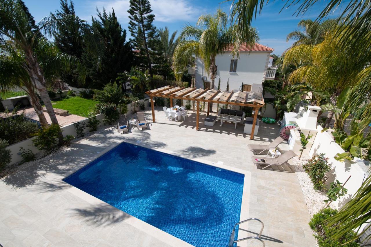 Villa Helena Ayia Napa Exteriör bild