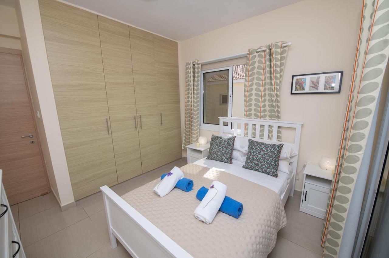 Villa Helena Ayia Napa Exteriör bild