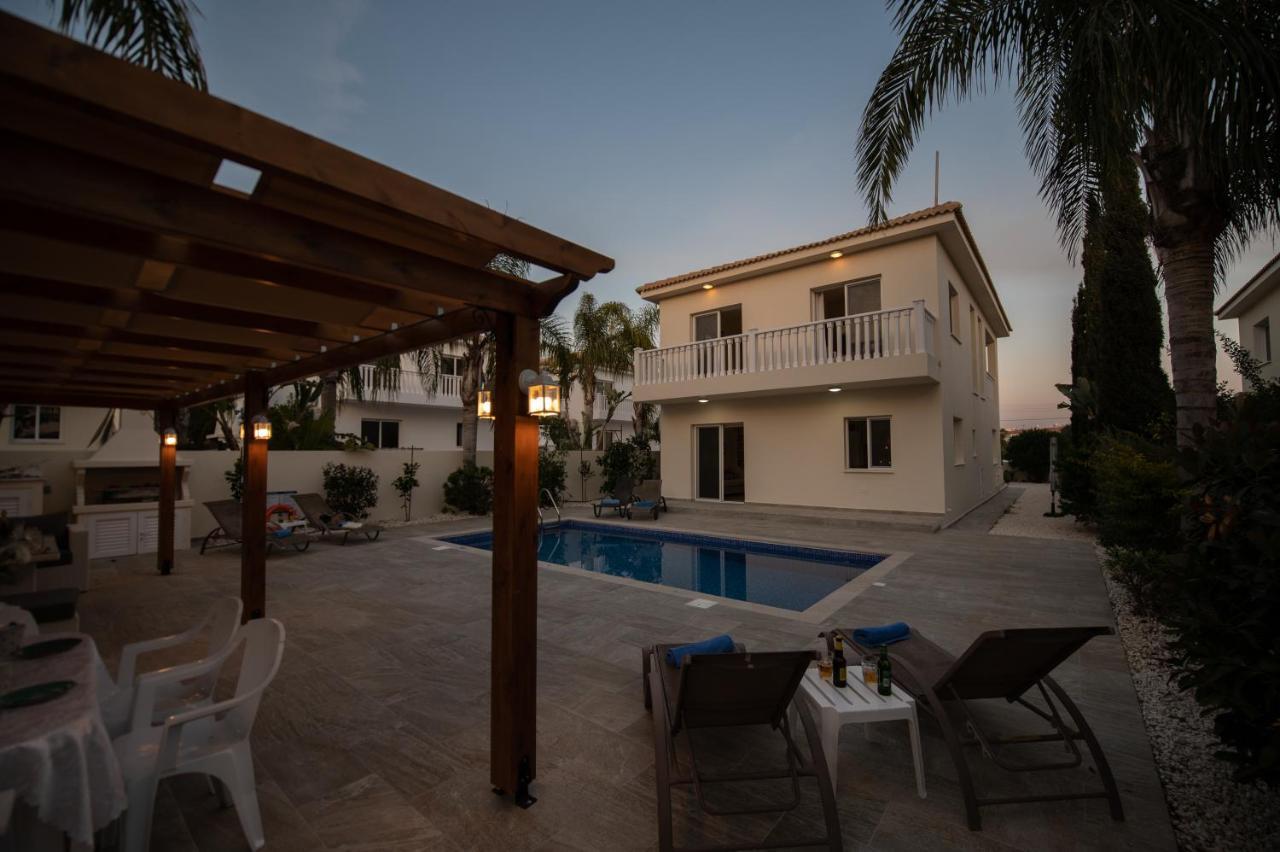 Villa Helena Ayia Napa Exteriör bild