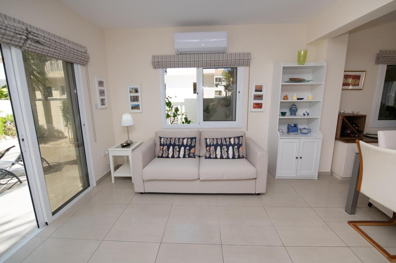 Villa Helena Ayia Napa Exteriör bild