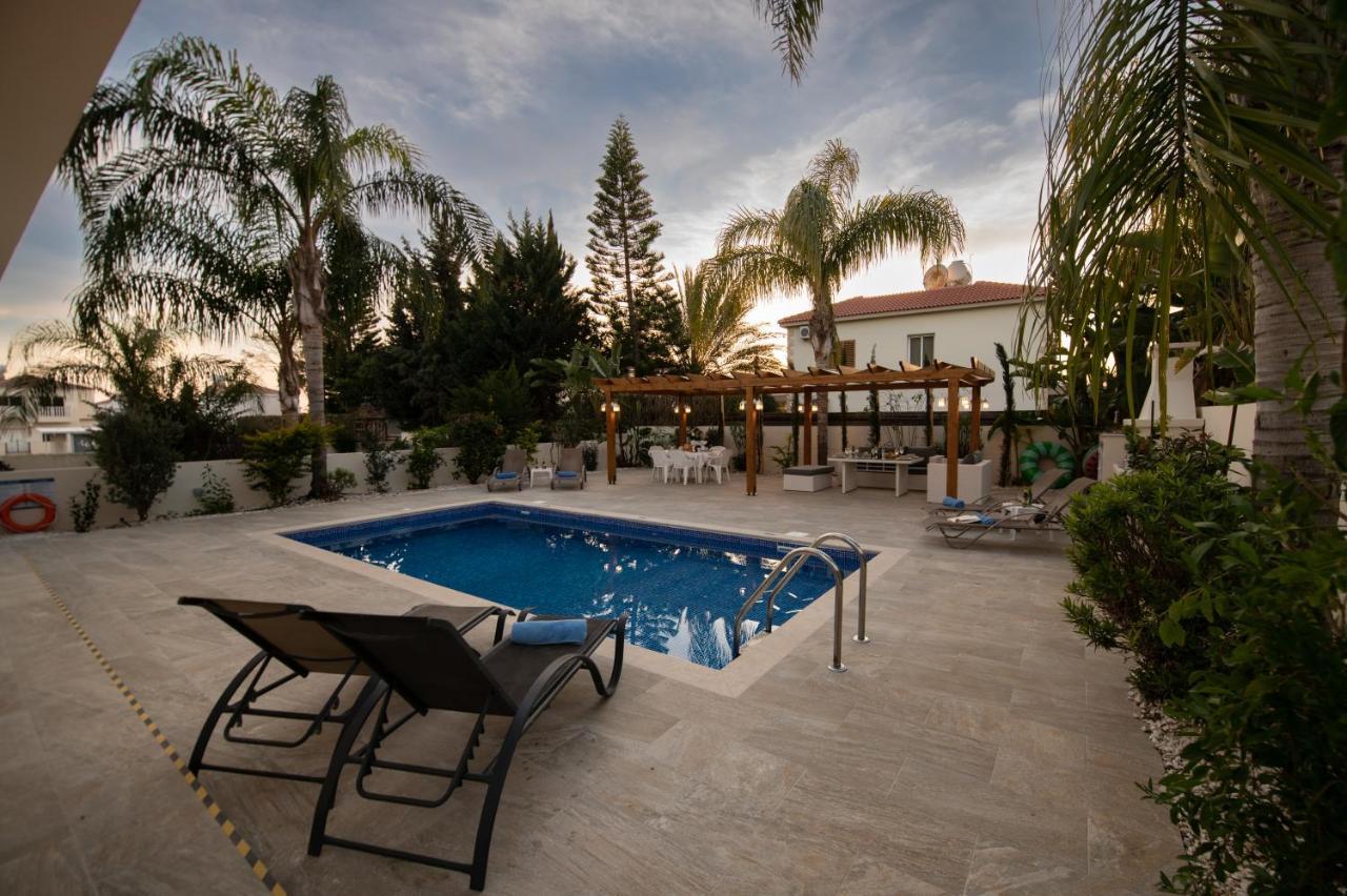Villa Helena Ayia Napa Exteriör bild